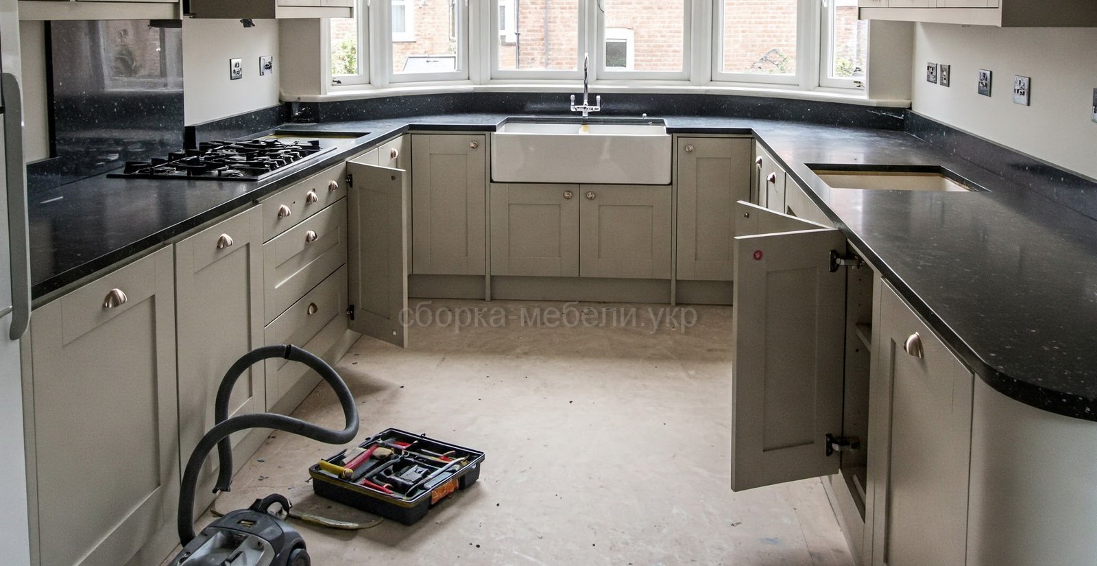 Подгонка и врезка мойки в столешницу