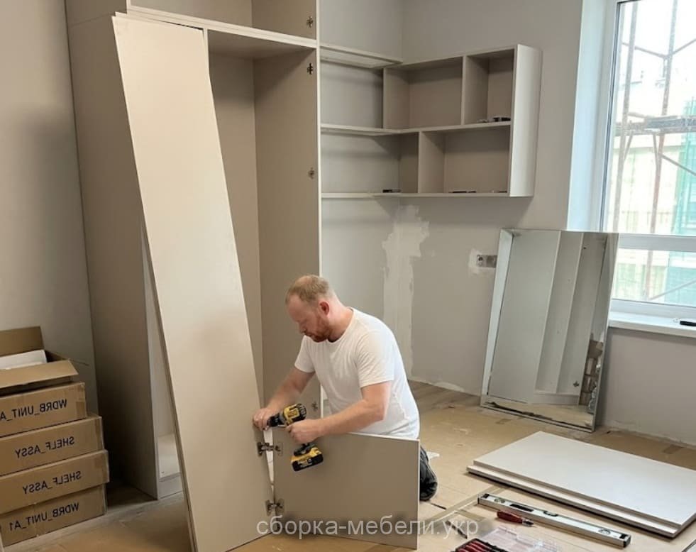 Збирання шафи-купе та дитячих меблів під ключ у Броварах